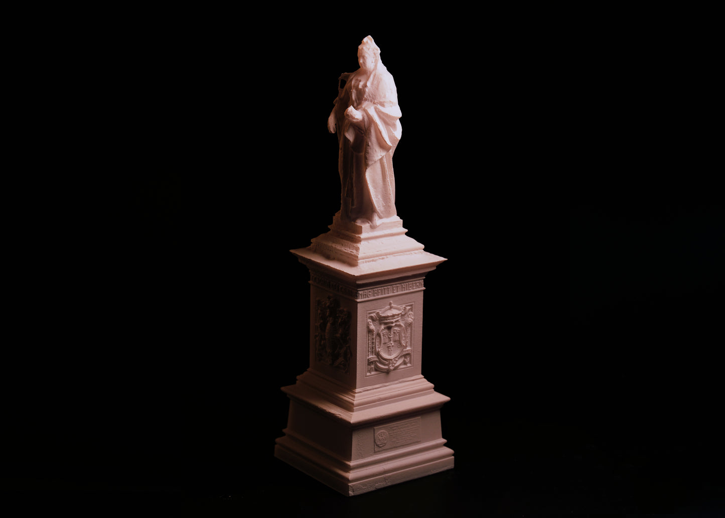 Queen Victoria Statue - Chester Crown Court