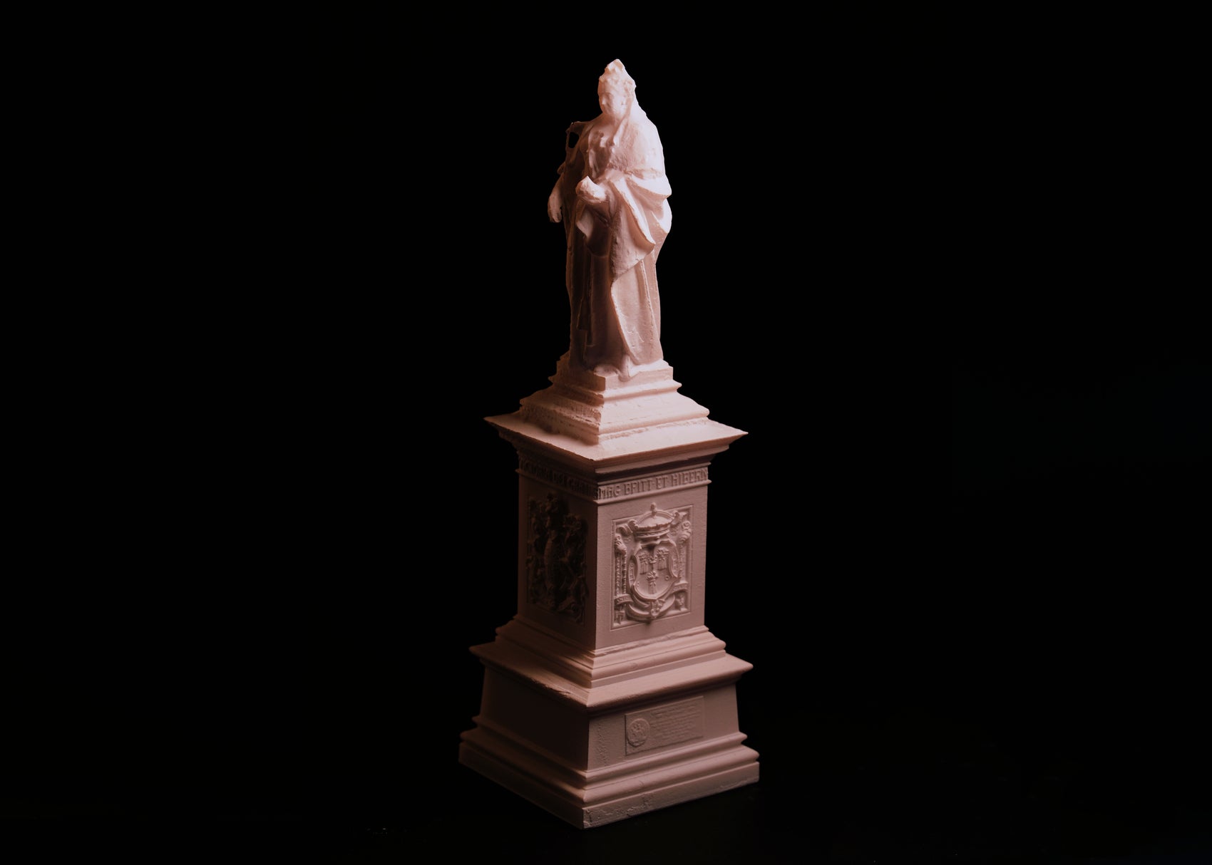 Queen Victoria Statue - Chester Crown Court